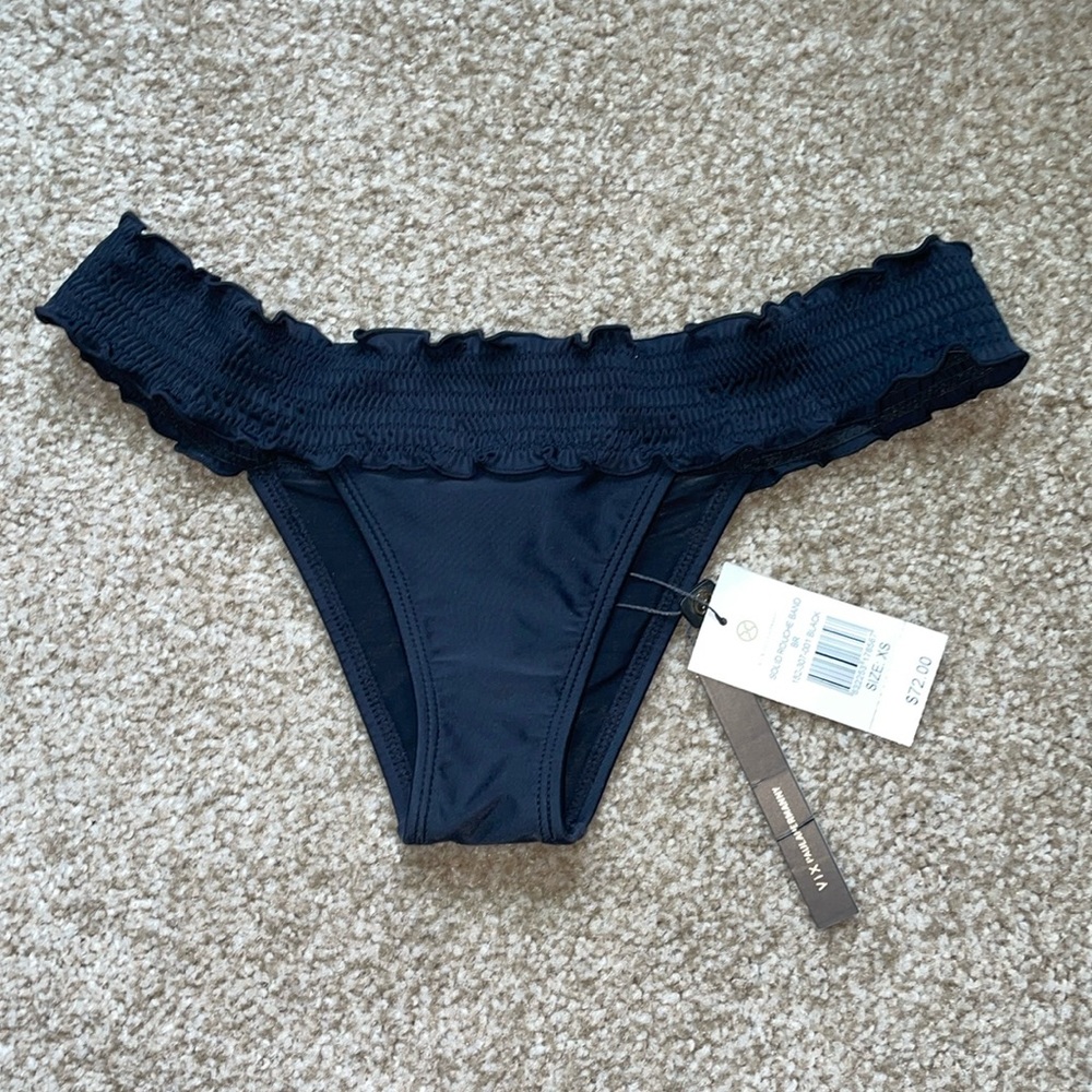 Vix solid rouche band black, NWT, Brazilian cut